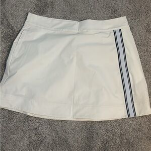Vineyard Vines Cream Performance Skirt